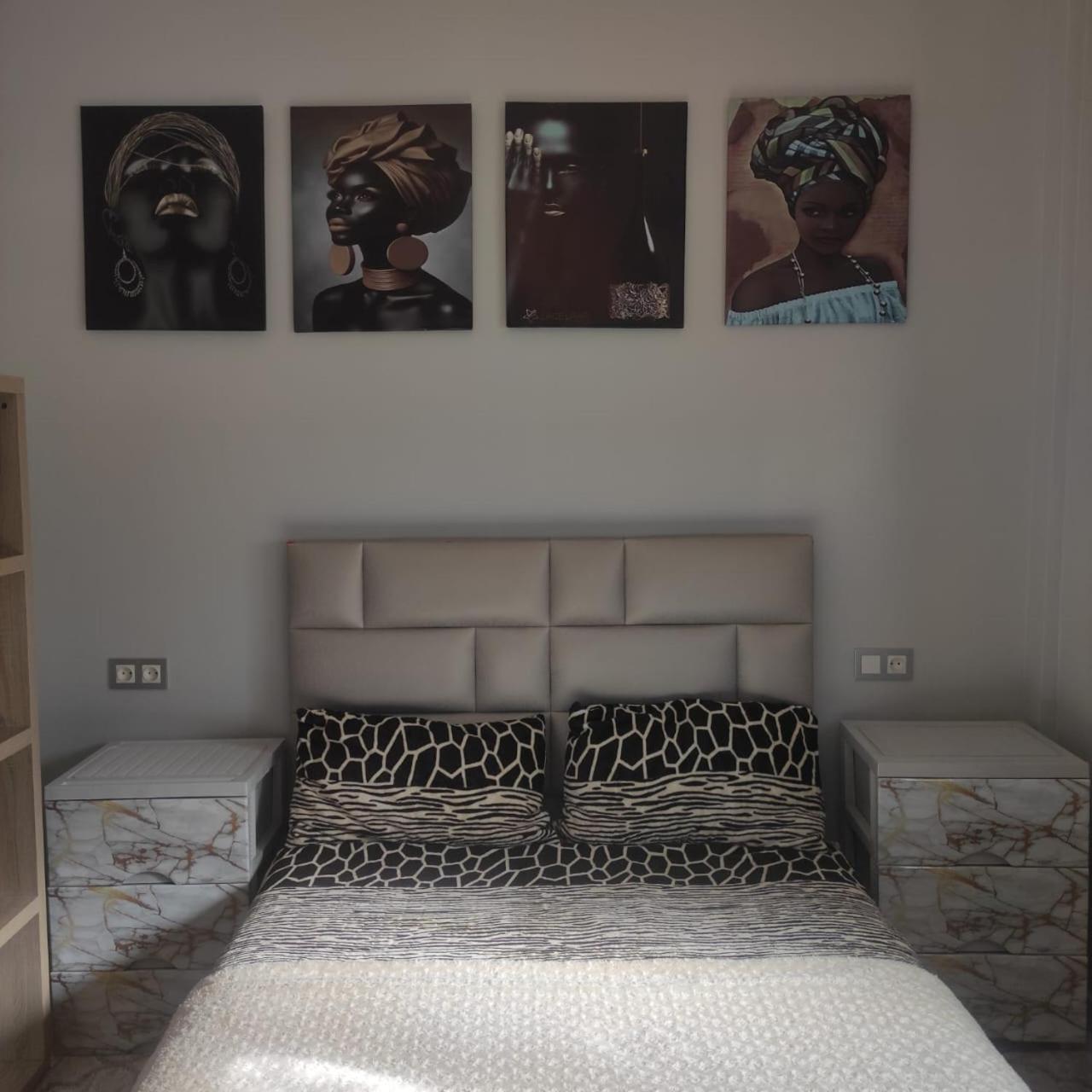 Mounia Moon * Casablanca